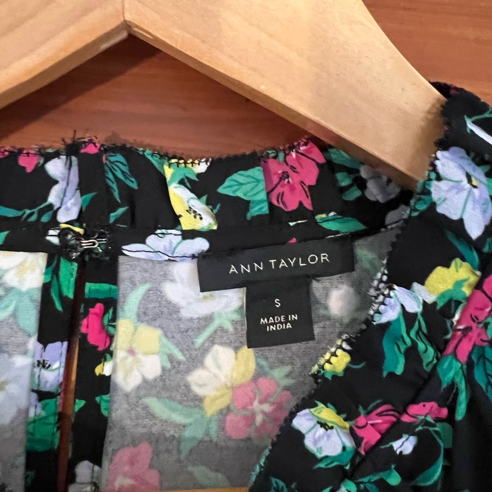 Ann Taylor Shell Small - Picture 4 of 5
